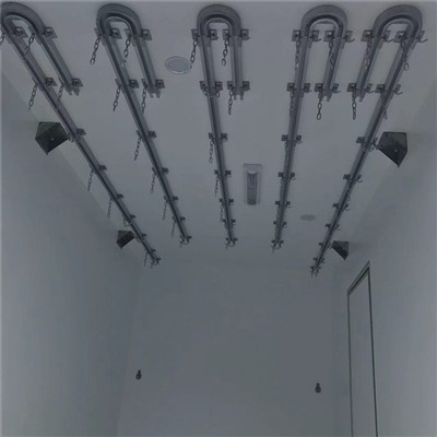 Панелҳои сэндвичҳои яхдон аз прицепҳои гӯшти яхдон